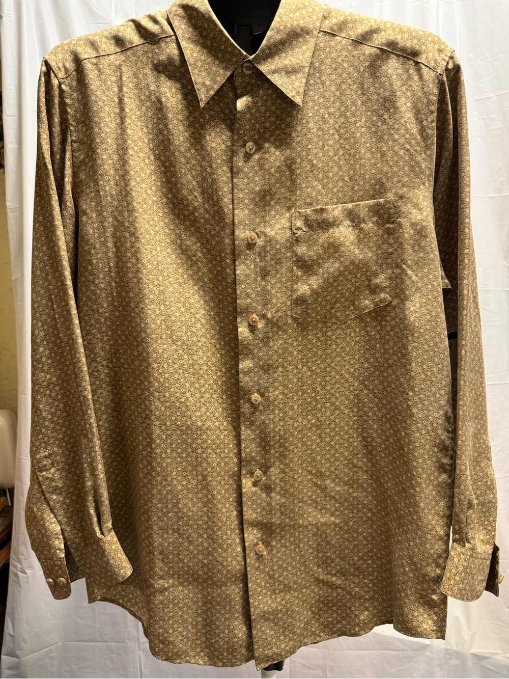 NWT Claiborne 100% Silk Retro Renaissance Button Down Shirt Medium